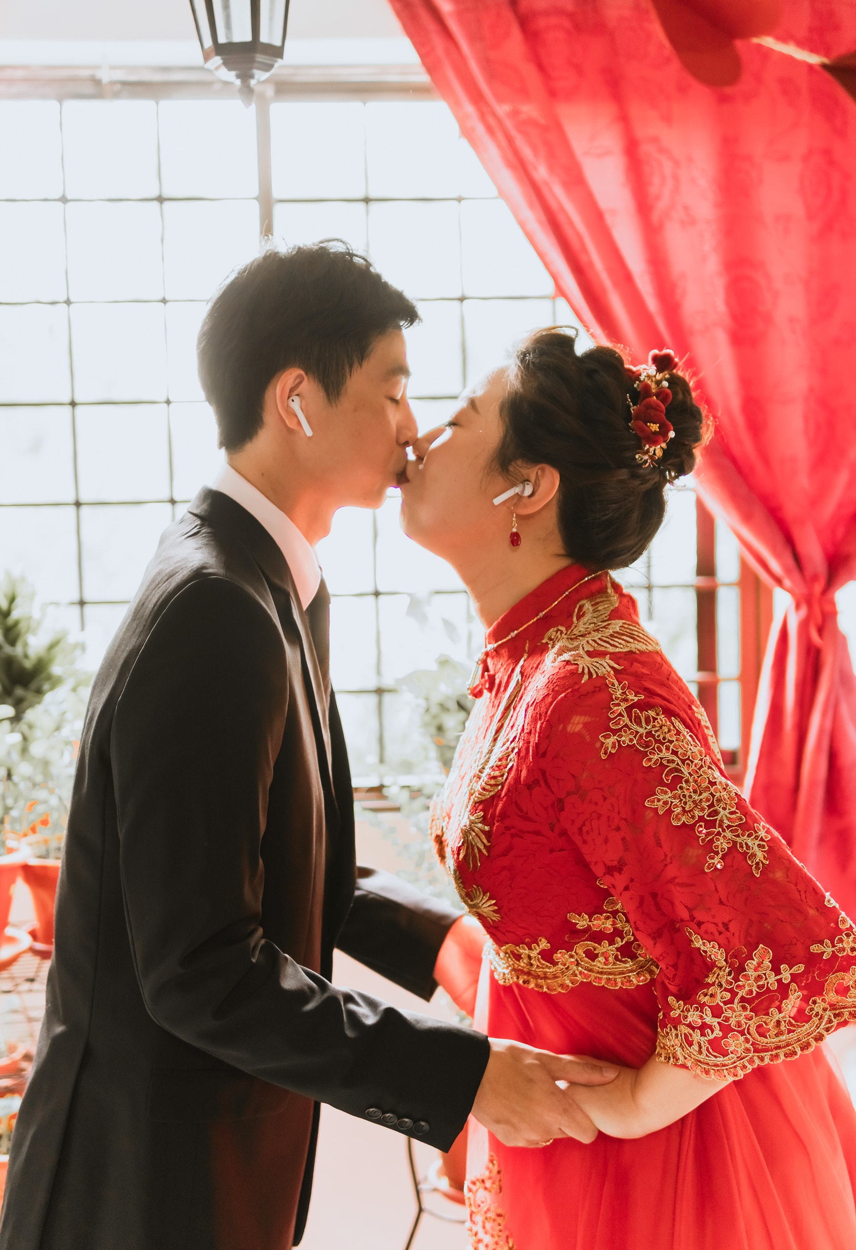 ROM & Solemnisation photoshoot — Yanhan and Wife